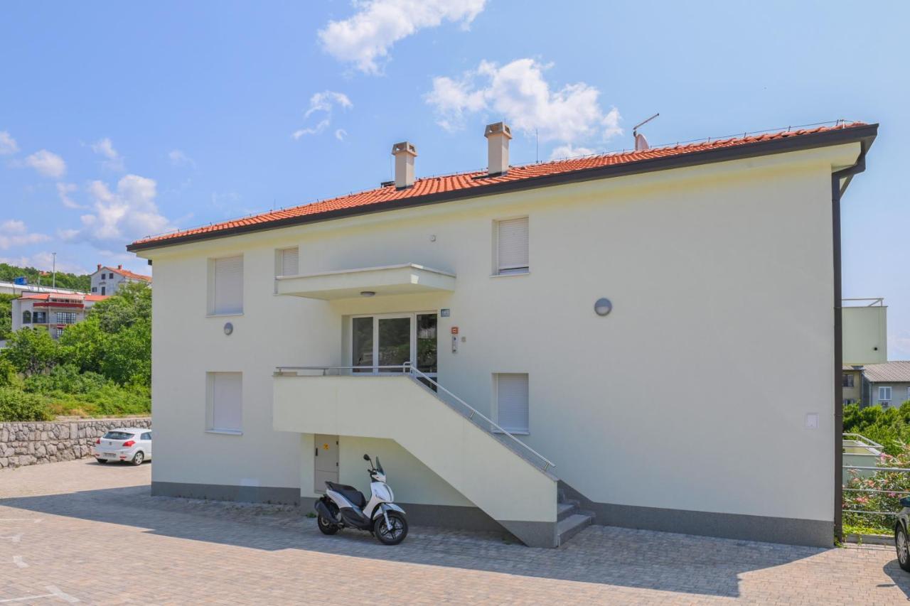 Apartamento Apartman Iskra Rijeka Exterior foto